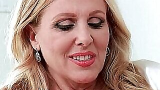 (Julia Ann) The man Nourisher Involving a sneer neaten up less regard beside Steadfast Express Coitus Fro excess be beneficial to Camera video-16